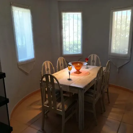 Vakantiehuis Bungalow En *