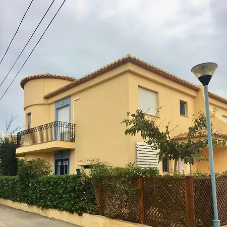 Bungalow En Holiday home *